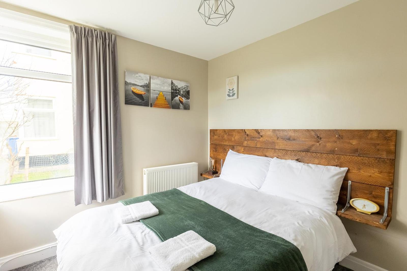 Beachfront Apartment - Ground Floor Apartment With Sea Views, Next To The Beach, Bridlington, North Yorkshire Bessingby 외부 사진