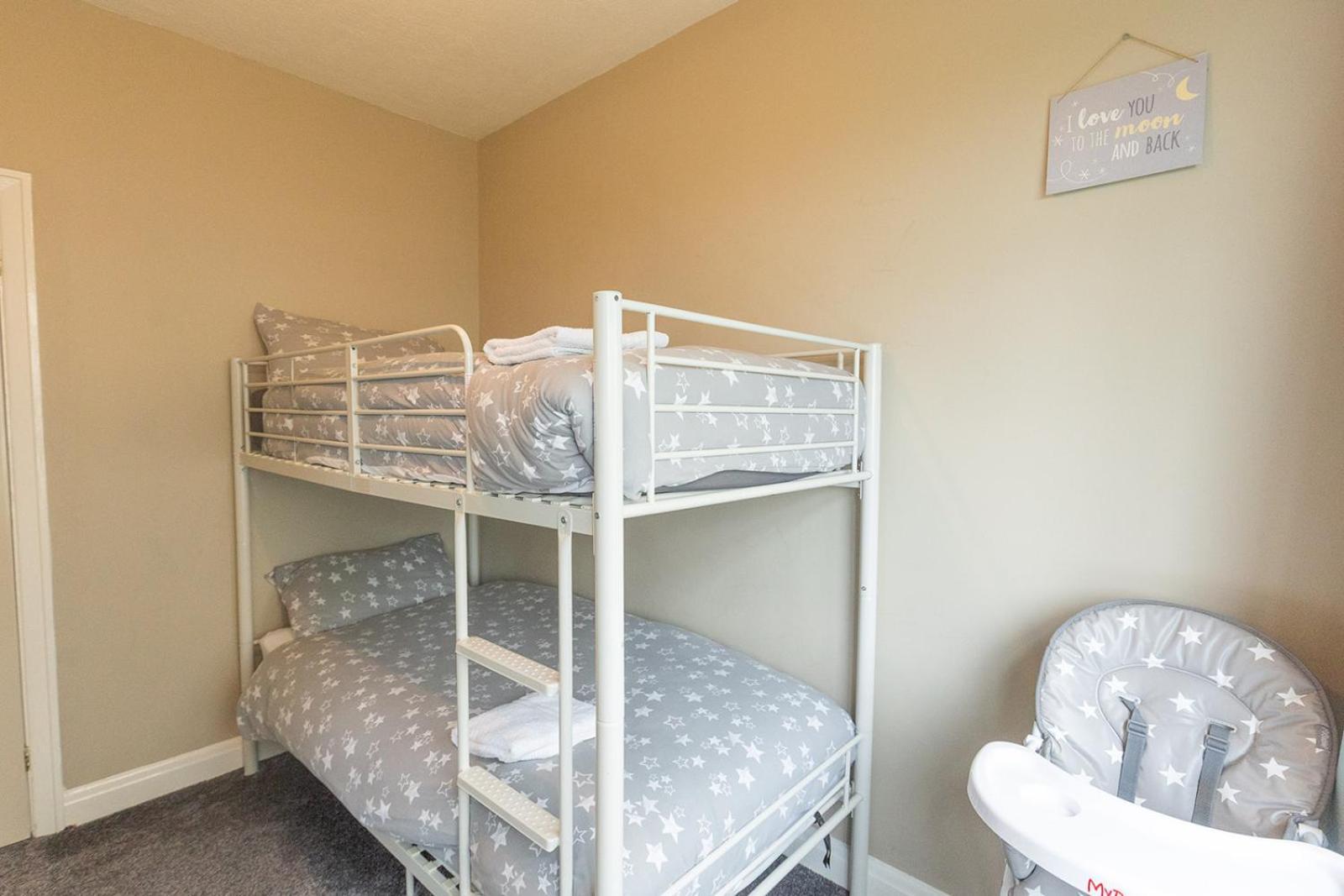 Beachfront Apartment - Ground Floor Apartment With Sea Views, Next To The Beach, Bridlington, North Yorkshire Bessingby 외부 사진