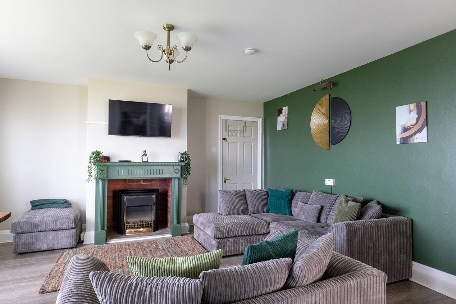 Beachfront Apartment - Ground Floor Apartment With Sea Views, Next To The Beach, Bridlington, North Yorkshire Bessingby 외부 사진